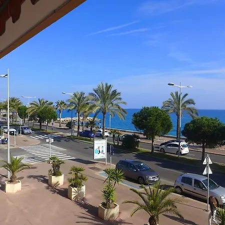 La Pinede.3 Appartement *